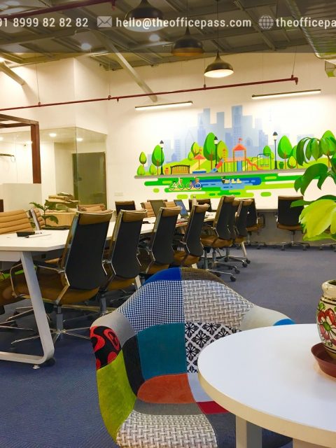 5 Reasons why women should use Coworking Space and not Work From Home