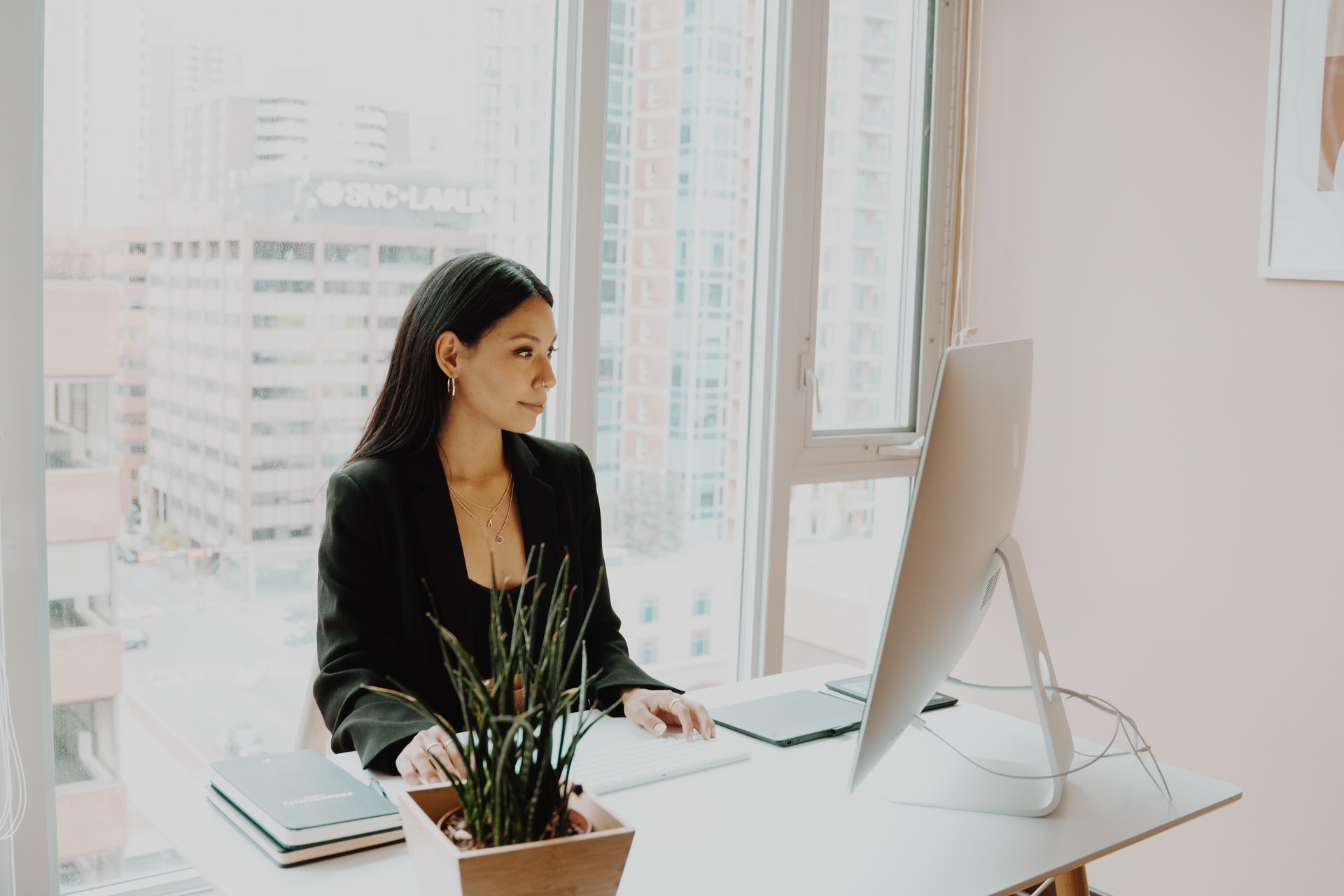 How Female Centric Coworking Spaces Improve Working Environment for Women?