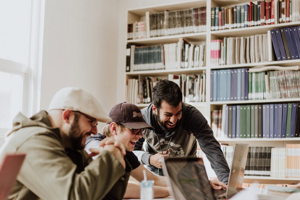 10 Major Factors That Determines Employee Productivity at Workplace