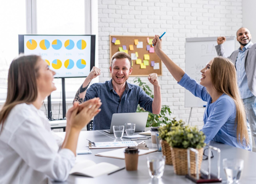 10 Powerful Employee Incentives to Boost Team Motivation